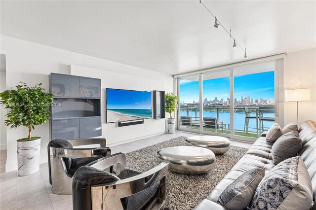 5 of 25 - 1000 West Avenue #1518, Miami Beach, FL