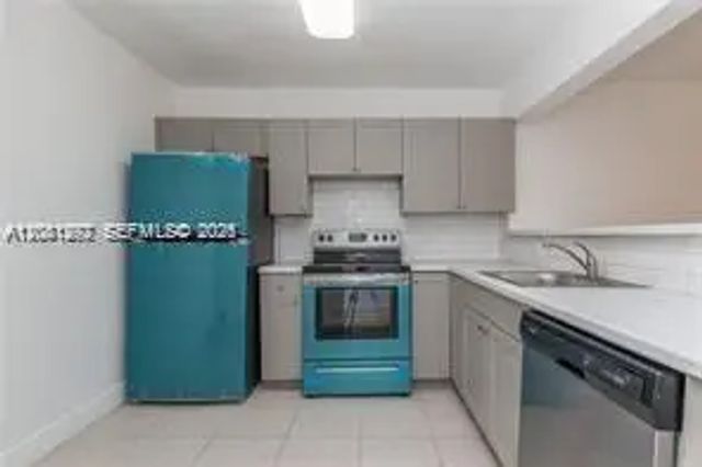 5 of 11 - 11905 Ne 2nd Avenue #c102, North Miami, FL