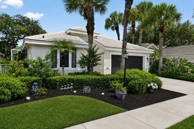 2 of 35 - 2865 N Clearbrook Circle N, Delray Beach, FL
