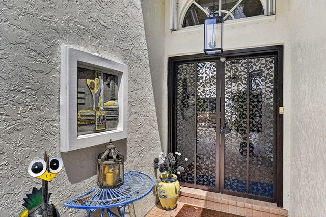 4 of 35 - 2865 N Clearbrook Circle N, Delray Beach, FL