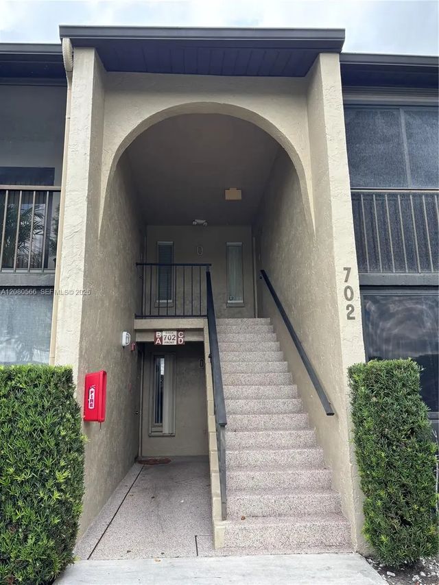 702 Sunny Pine Way #a1, Greenacres