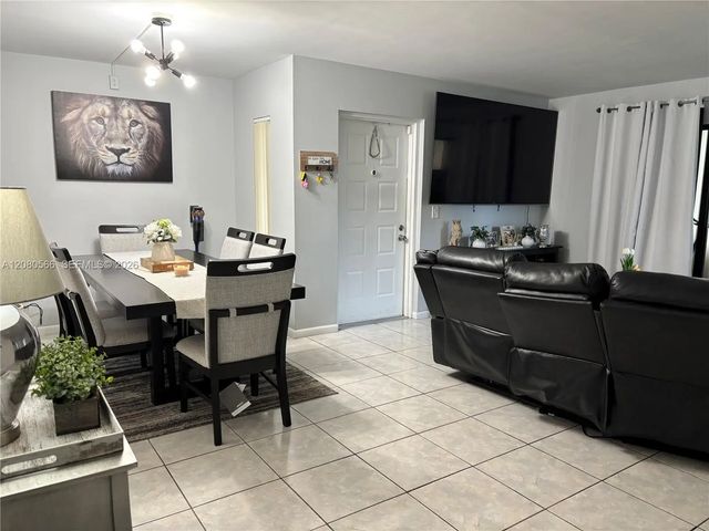 3 of 31 - 702 Sunny Pine Way #a1, Greenacres, FL