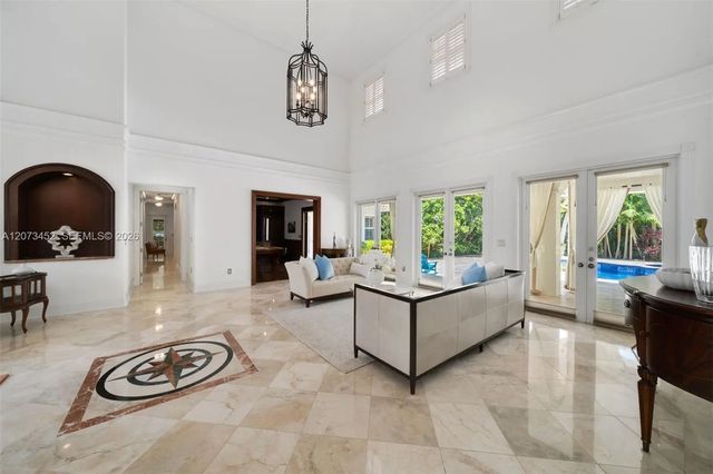 5 of 20 - 6235 Rolling Road Drive, Pinecrest, FL