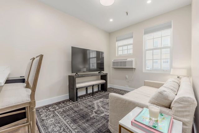 4 of 12 - 235 Sunrise Avenue #2211, Palm Beach, FL
