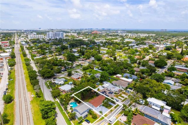 2 of 40 - 254 Sw 4th Street, Dania Beach, FL