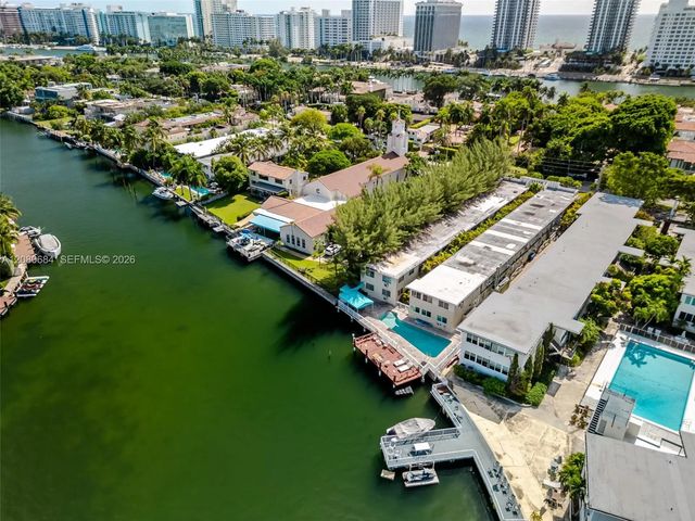 5 of 28 - 4730 Pine Tree Drive #17, Miami Beach, FL