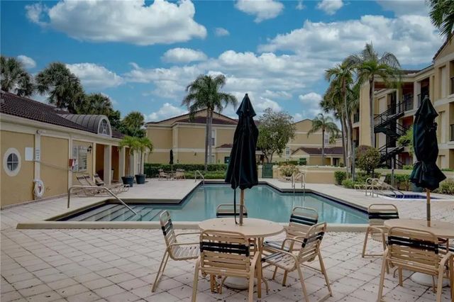 3 of 34 - 833 Riverside Drive #824, Coral Springs, FL