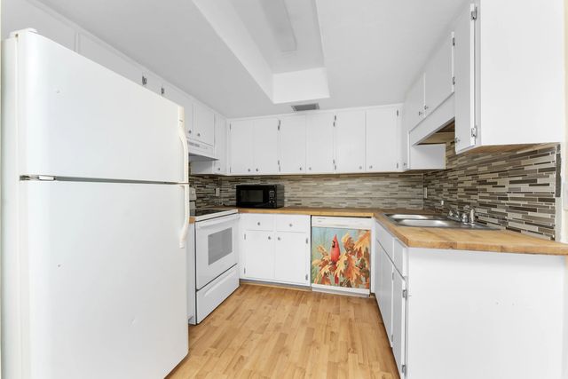 4 of 42 - 22481 Westchester Boulevard #b48, Port Charlotte, FL