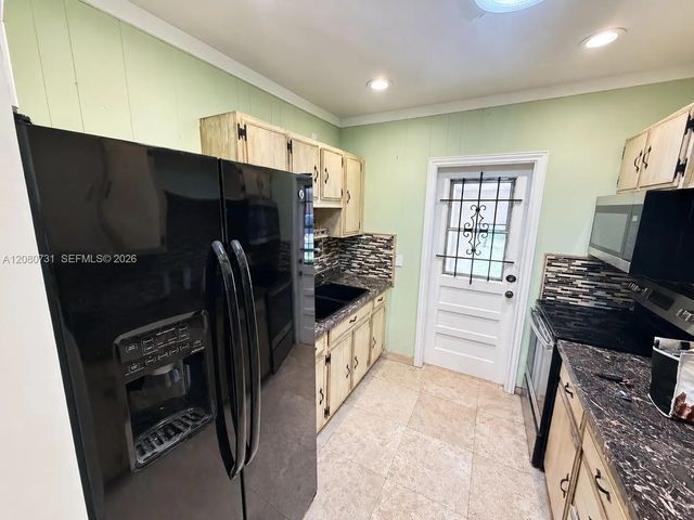 3 of 17 - 1820 Coolidge Street, Hollywood, FL