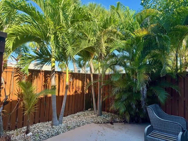 3 of 24 - 1420 Ocean Way #25a, Jupiter, FL