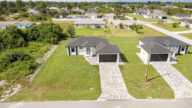 2 of 33 - 2702 Sw 11th, Lehigh Acres, FL