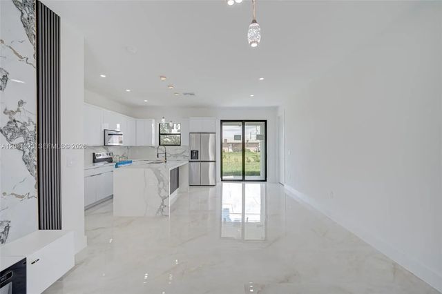 4 of 33 - 2702 Sw 11th, Lehigh Acres, FL