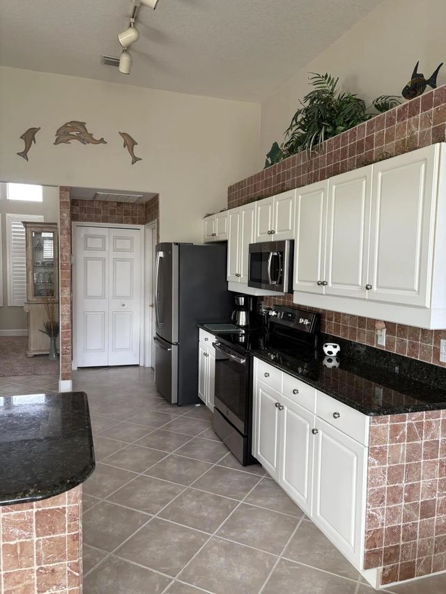 3 of 17 - 8 Tropic Lake Way, Ormond Beach, FL