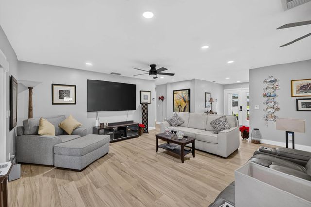 5 of 49 - 1916 Quail Court, Fort Pierce, FL