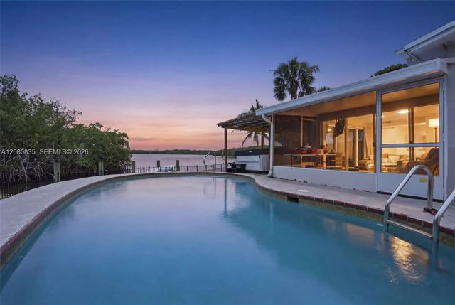 2 of 26 - 70 Sw Hideaway Place, Stuart, FL