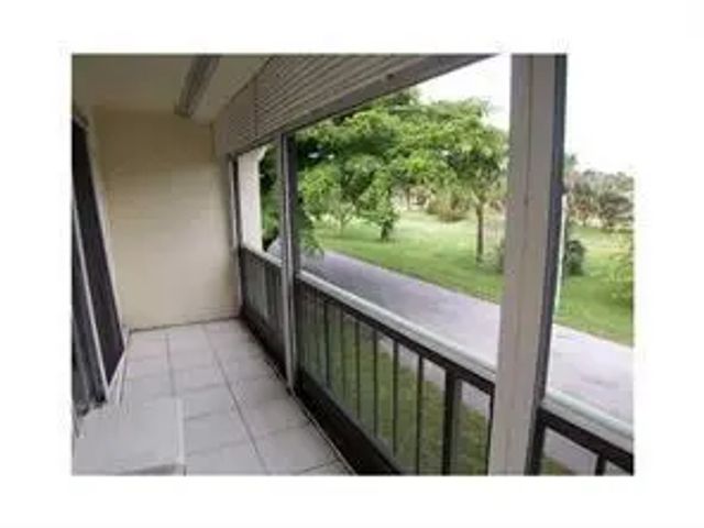 2 of 11 - 4116 Nw 88th Avenue #201, Coral Springs, FL