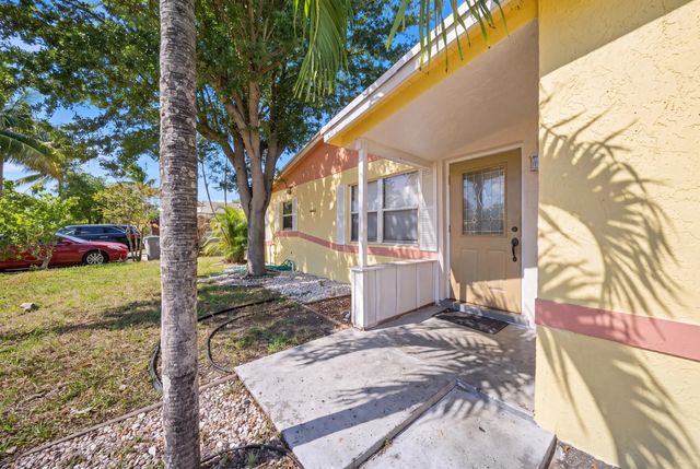 2 of 16 - 130 Ne 21st Court, Pompano Beach, FL