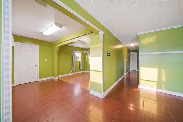 3 of 16 - 130 Ne 21st Court, Pompano Beach, FL