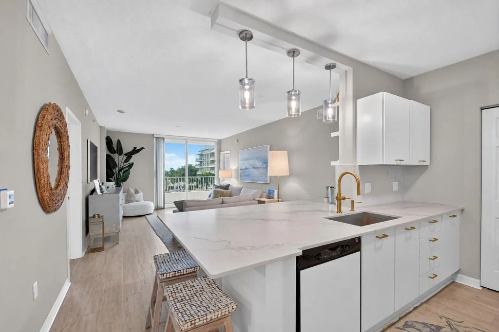 625 Casa Loma Boulevard #506, Boynton Beach