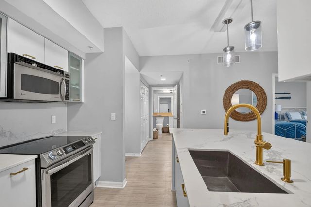 4 of 51 - 625 Casa Loma Boulevard #506, Boynton Beach, FL