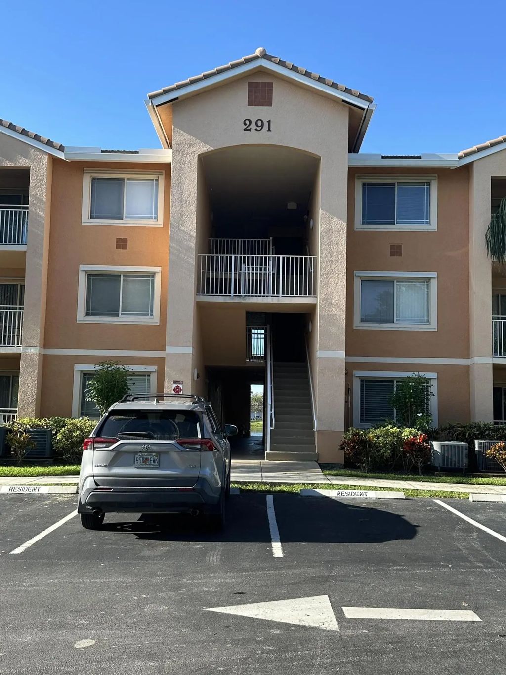 291 Sw Palm Drive #104, Port St. Lucie