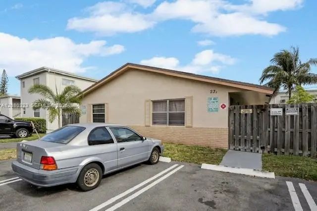 2 of 19 - 231 Sw 8th Court, Pompano Beach, FL
