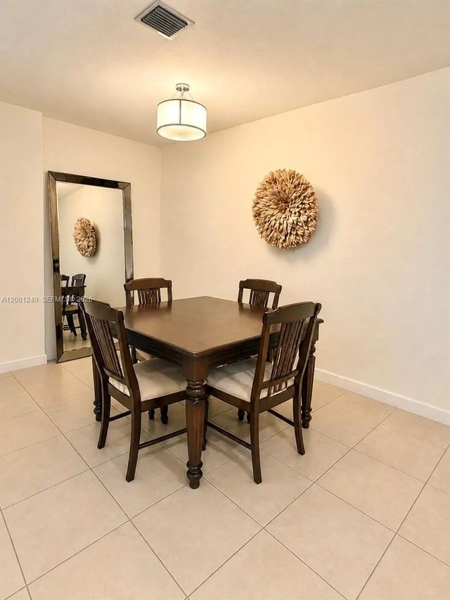 4 of 17 - 3344 W 105th Terrace, Hialeah, FL