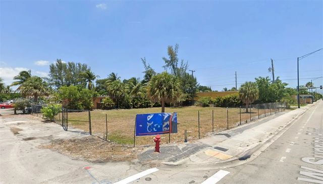 2 of 4 - 515 W Sunrise Boulevard, Fort Lauderdale, FL