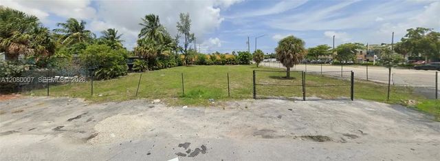 3 of 4 - 515 W Sunrise Boulevard, Fort Lauderdale, FL