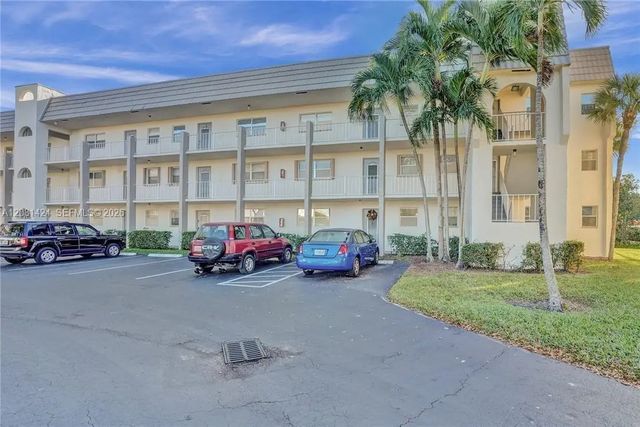 8325 Sunrise Lakes Boulevard #212, Sunrise