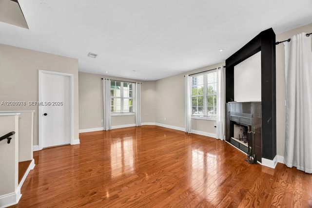 5 of 29 - 5801 Sw 74th Terrace #3, South Miami, FL