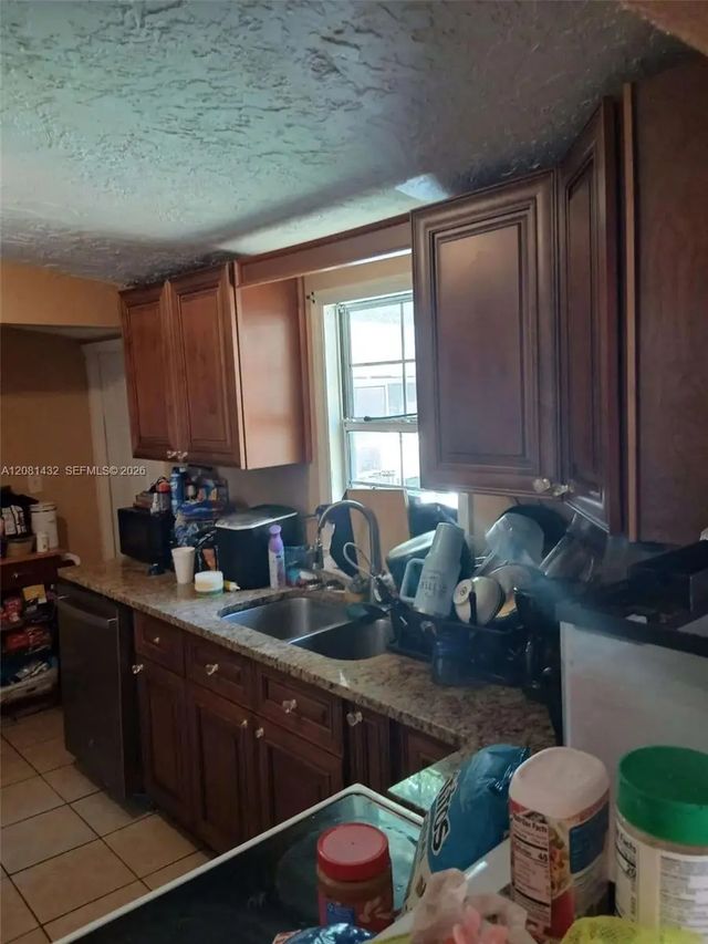 2 of 14 - 5424 Blue Grass Street, Orlando, FL
