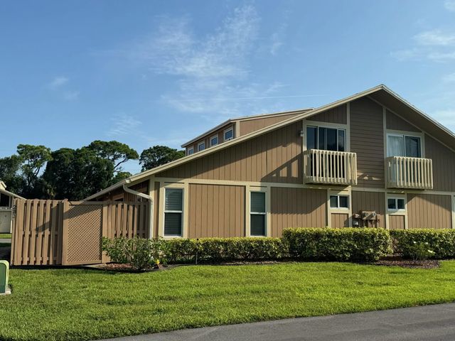 232 Maplecrest Circle, Jupiter