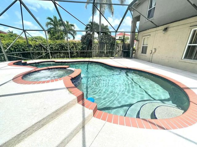 3 of 59 - 3123 Sunset Circle, Margate, FL