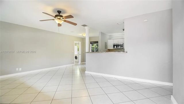 4 of 37 - 903 Ne 2nd Street, Hallandale Beach, FL