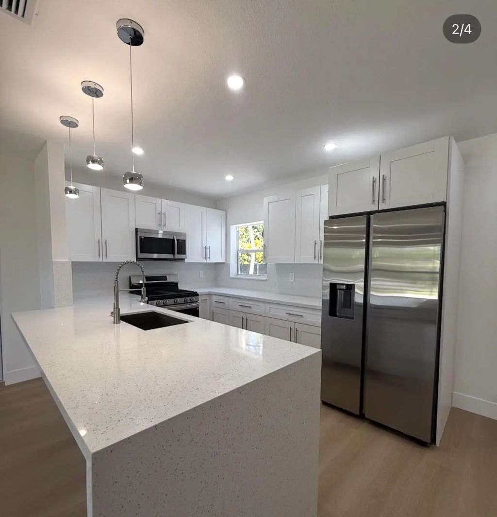 726 S 11th Street, Lantana