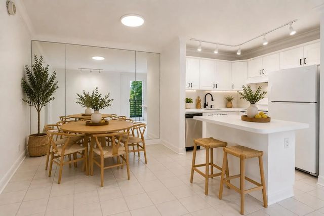 5 of 23 - 1407 Ne 56th Street #309, Fort Lauderdale, FL