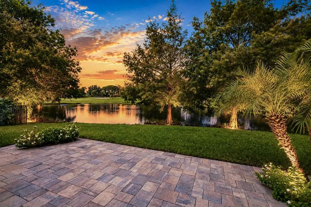 2 of 81 - 724 Sw Pebble Lane, Palm City, FL