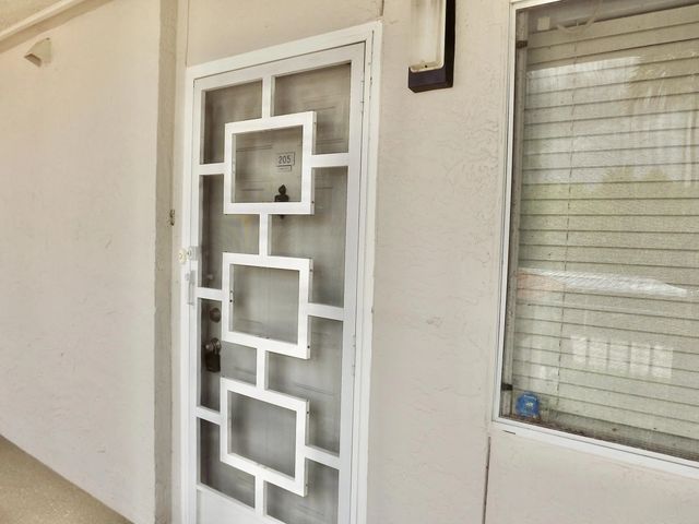 3 of 33 - 6112 Huntwick Terrace #205, Delray Beach, FL