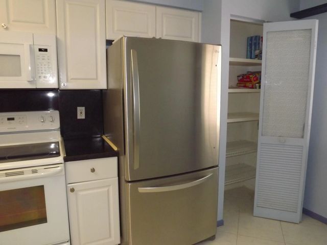 5 of 33 - 6112 Huntwick Terrace #205, Delray Beach, FL