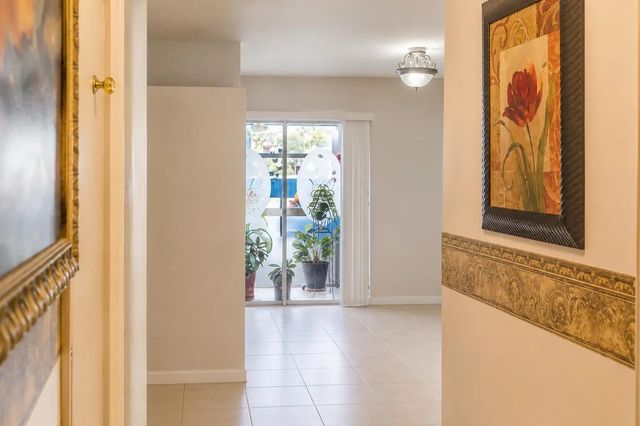 2616 Garden Drive N #111, Lake Worth