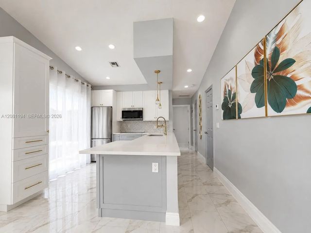 3 of 12 - 6100 Bear Creek Court, Lake Worth, FL