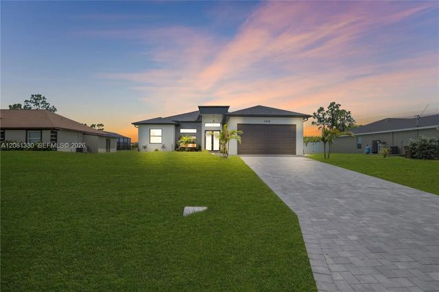 2318 Nw 30th Terrace, Cape Coral