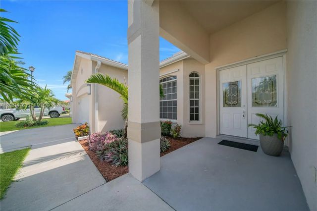 4 of 53 - 11142 Lakeland Circle, , FL