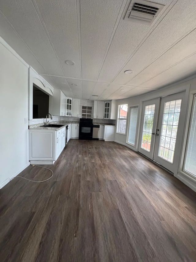 2 of 7 - 1495 Michelle Drive N #68, West Palm Beach, FL
