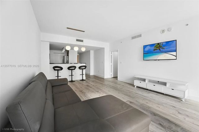 3 of 21 - 253 Ne 2nd Street #2104, Miami, FL