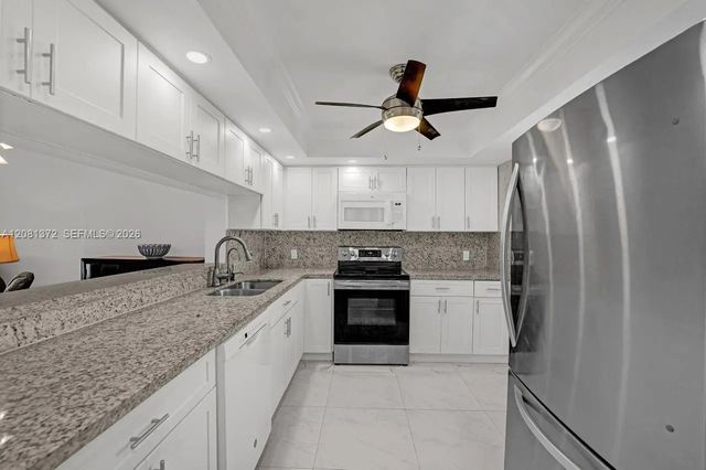 3 of 31 - 170 Se 5th Avenue #405, Dania Beach, FL