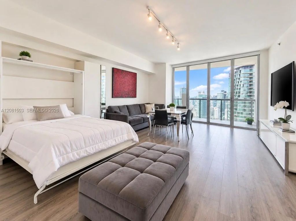 475 Brickell Avenue #4910, Miami