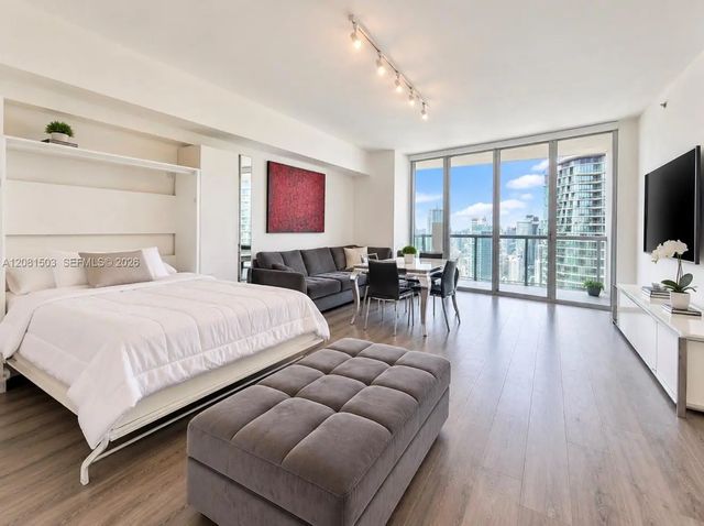 475 Brickell Avenue #4910, Miami