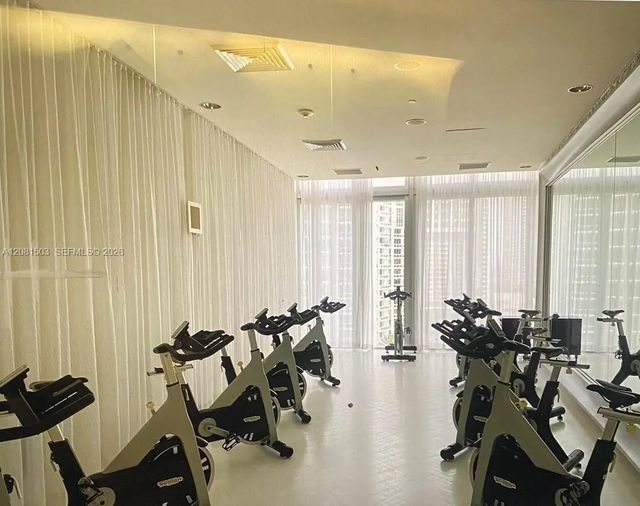 3 of 6 - 475 Brickell Avenue #4910, Miami, FL